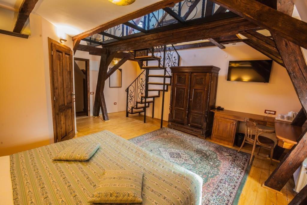 Casa Wagner Hotel Braşov Buitenkant foto