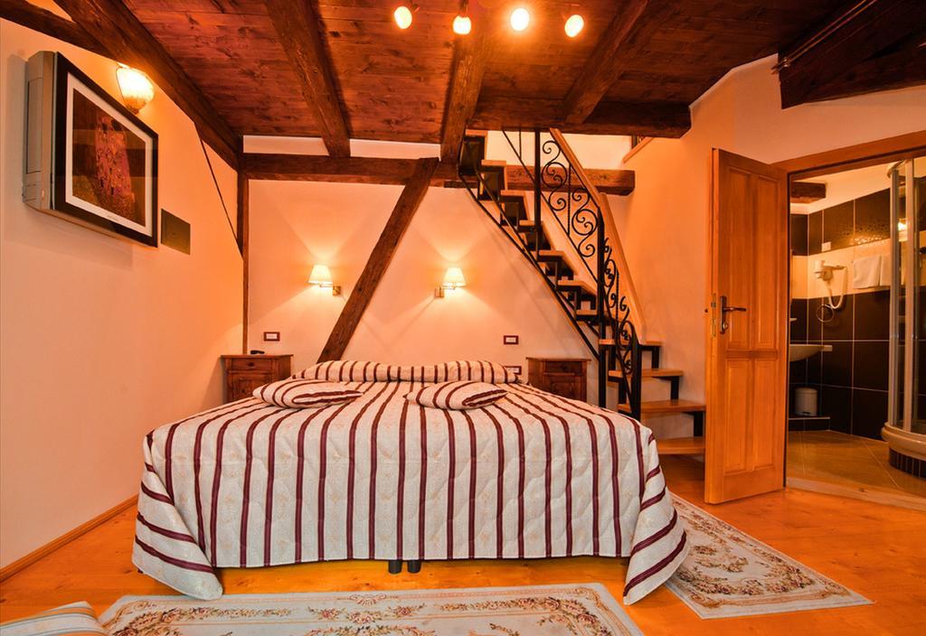 Casa Wagner Hotel Braşov Kamer foto